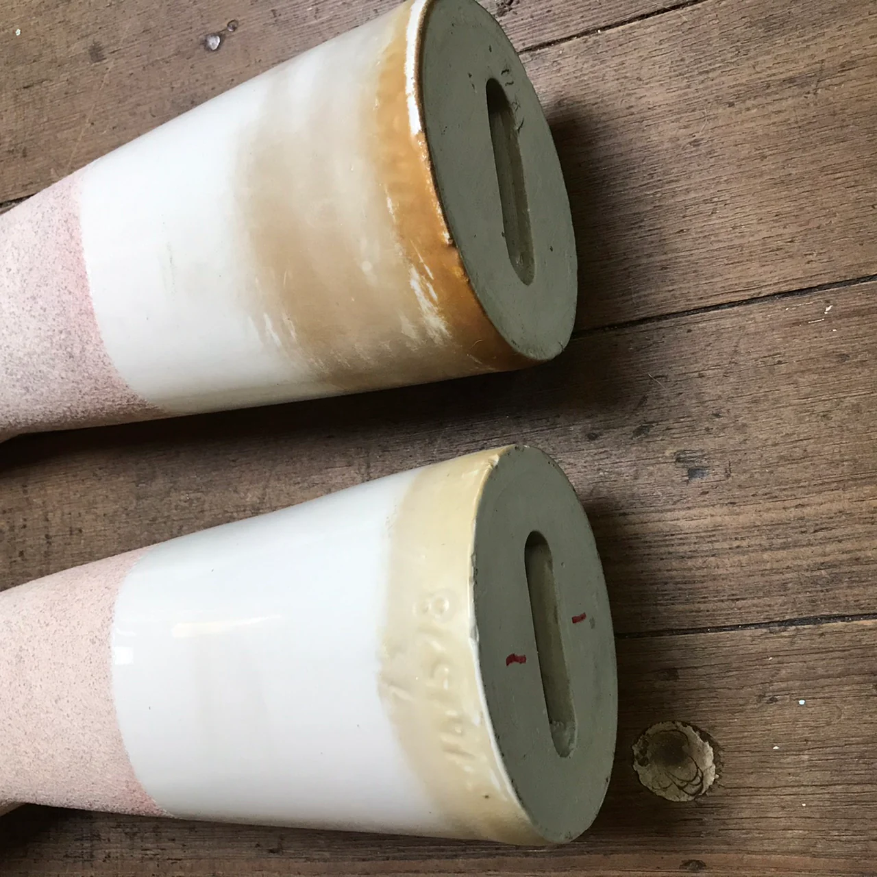 1930s Pair of Original Porcelain Glove Moulds - Image 3
