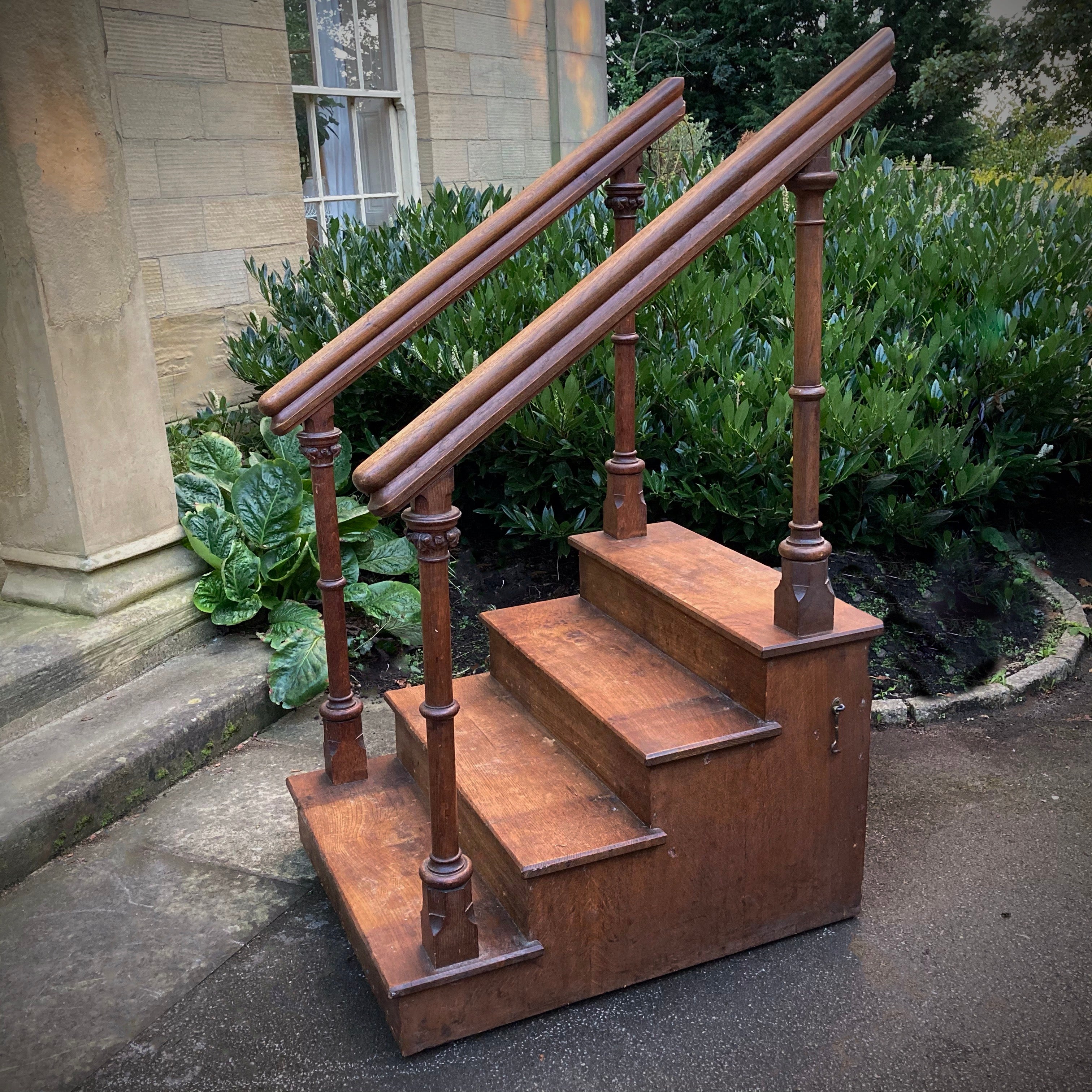 Arts & Crafts Library Steps c.1890 - Image 5