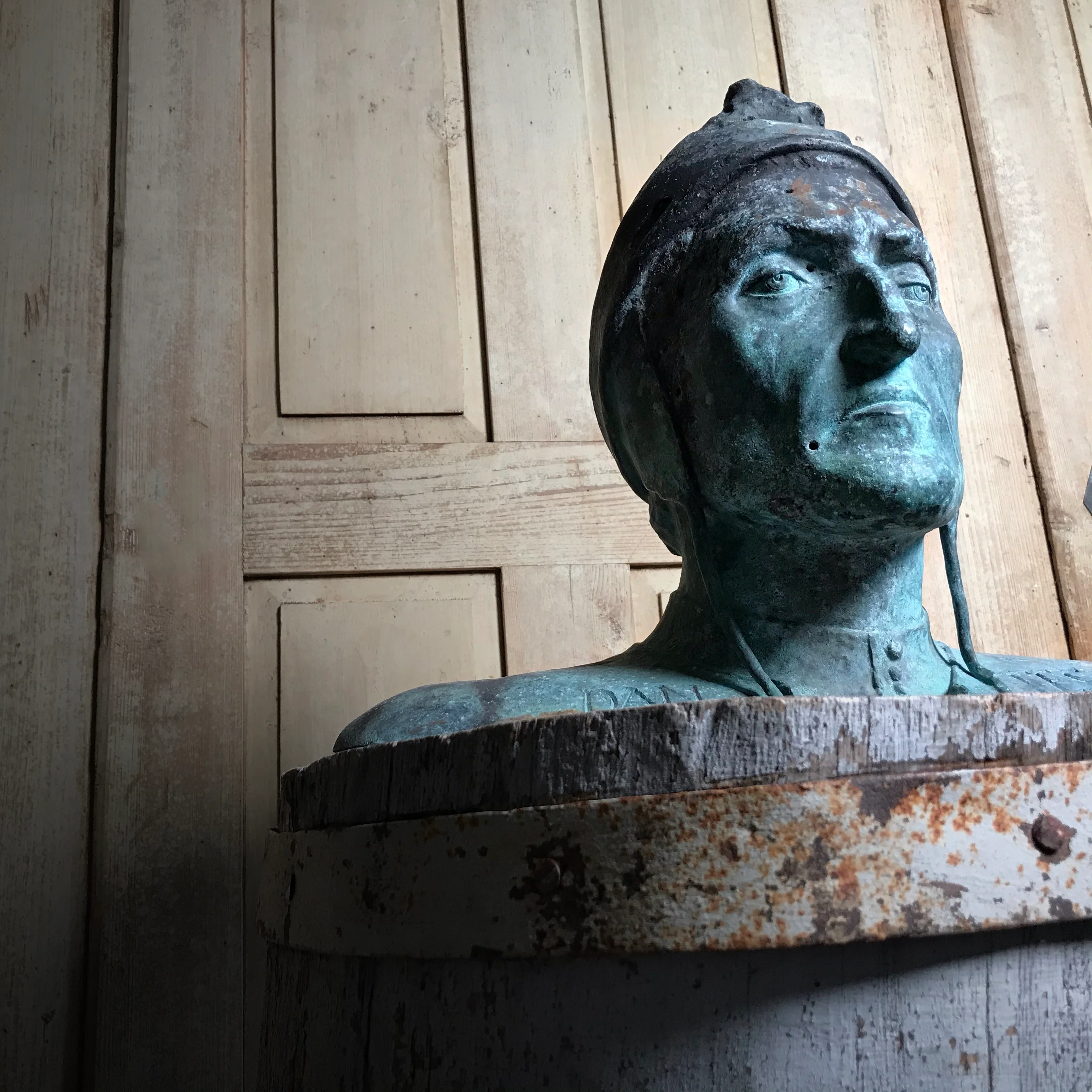 Bust of Dante by Sabatino de Angelis & Fils 19th Century - Image 5