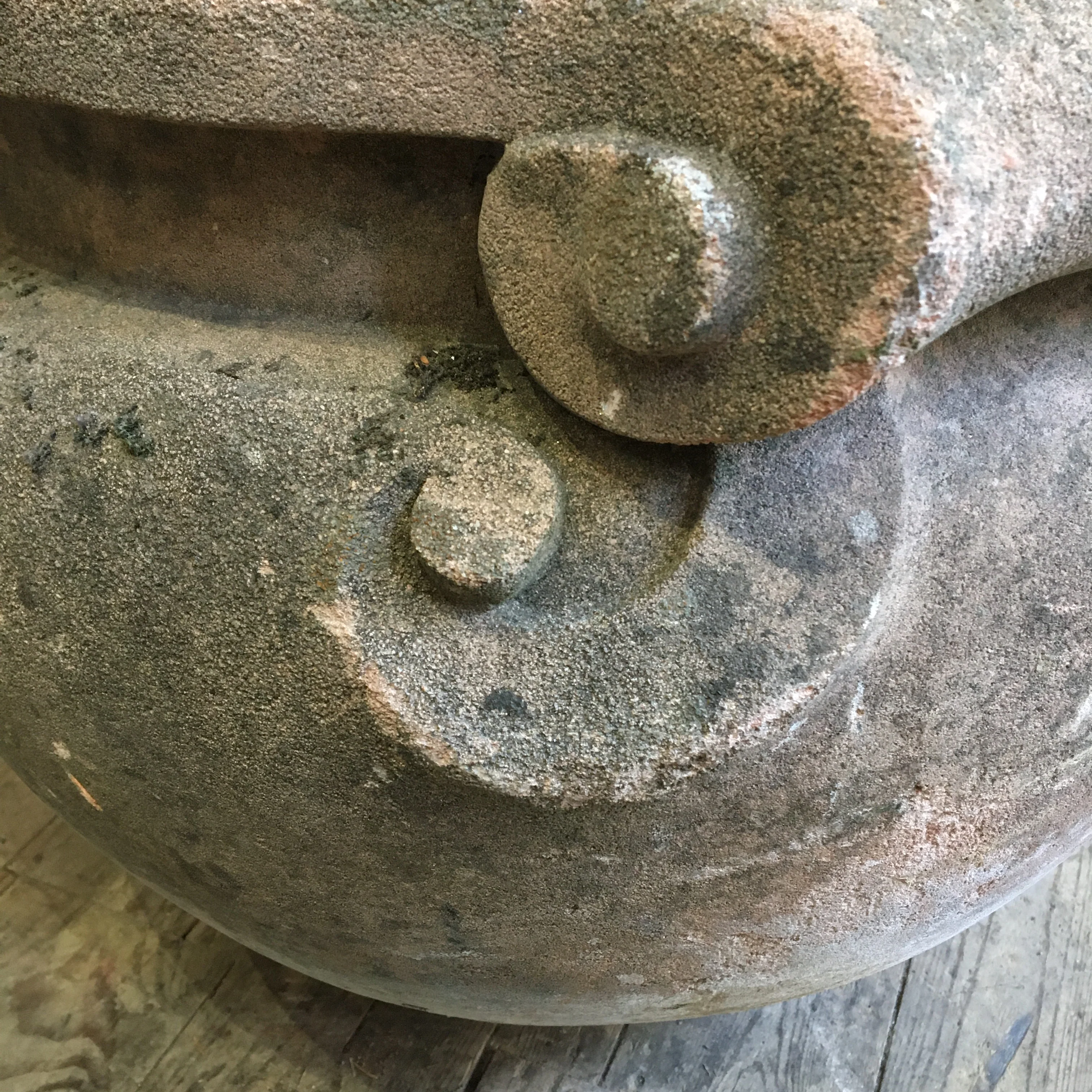 Composite Compton Mould Planter - Image 6