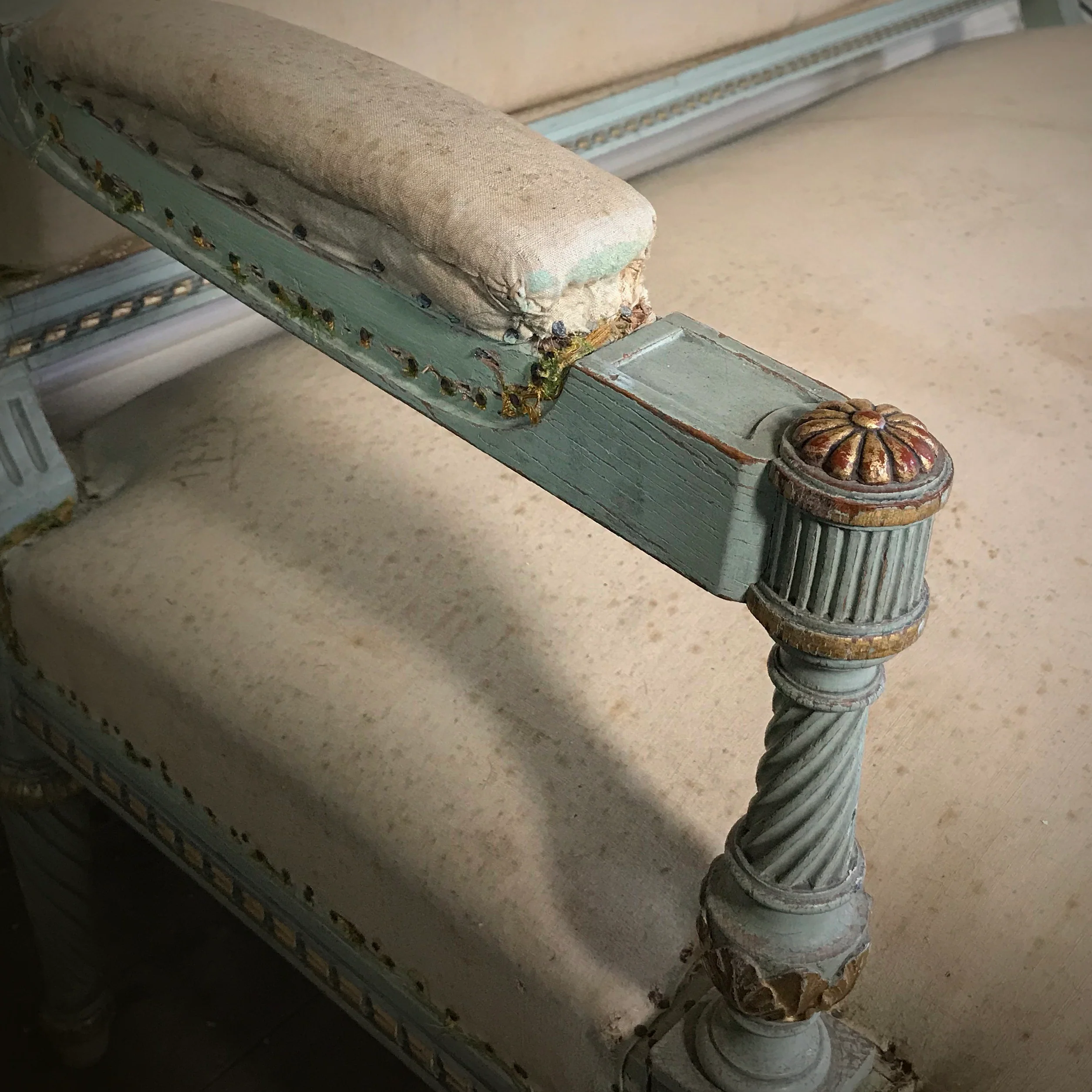 Eau De Nil French Scroll-Back Salon Suite c.1850s - Image 12