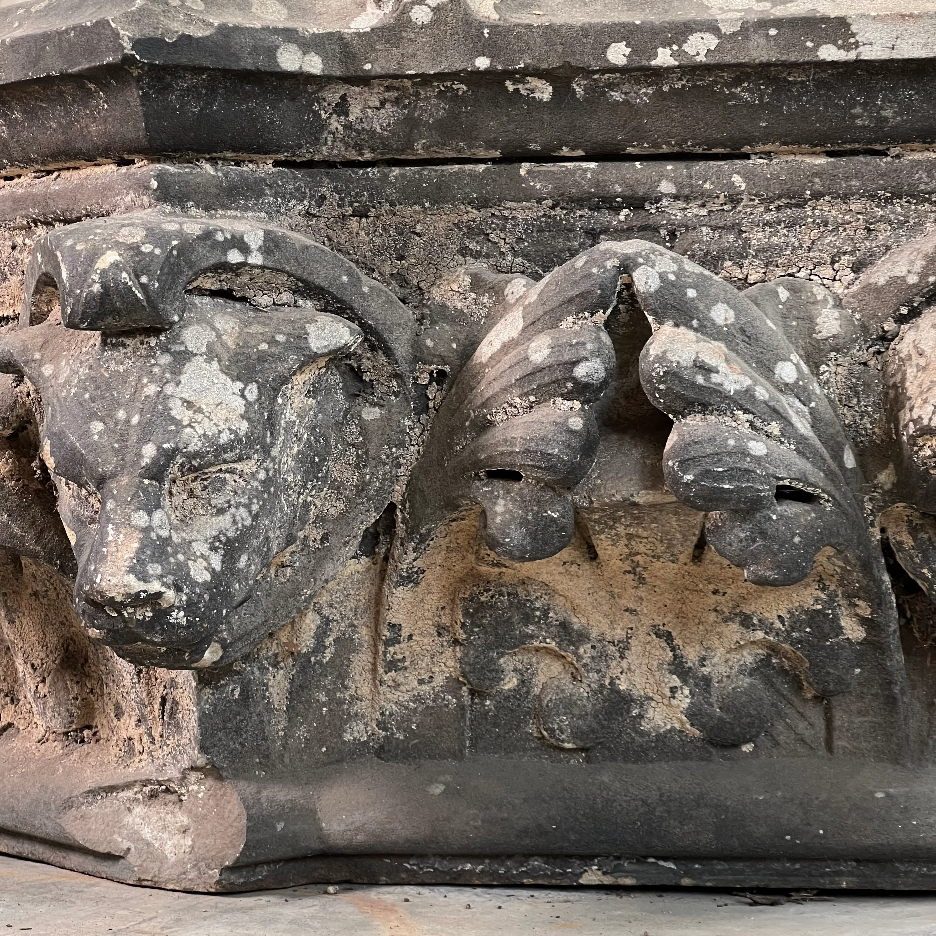 Monumental English Gothic Revival Sandstone Capital c.1850–1880 - Image 16