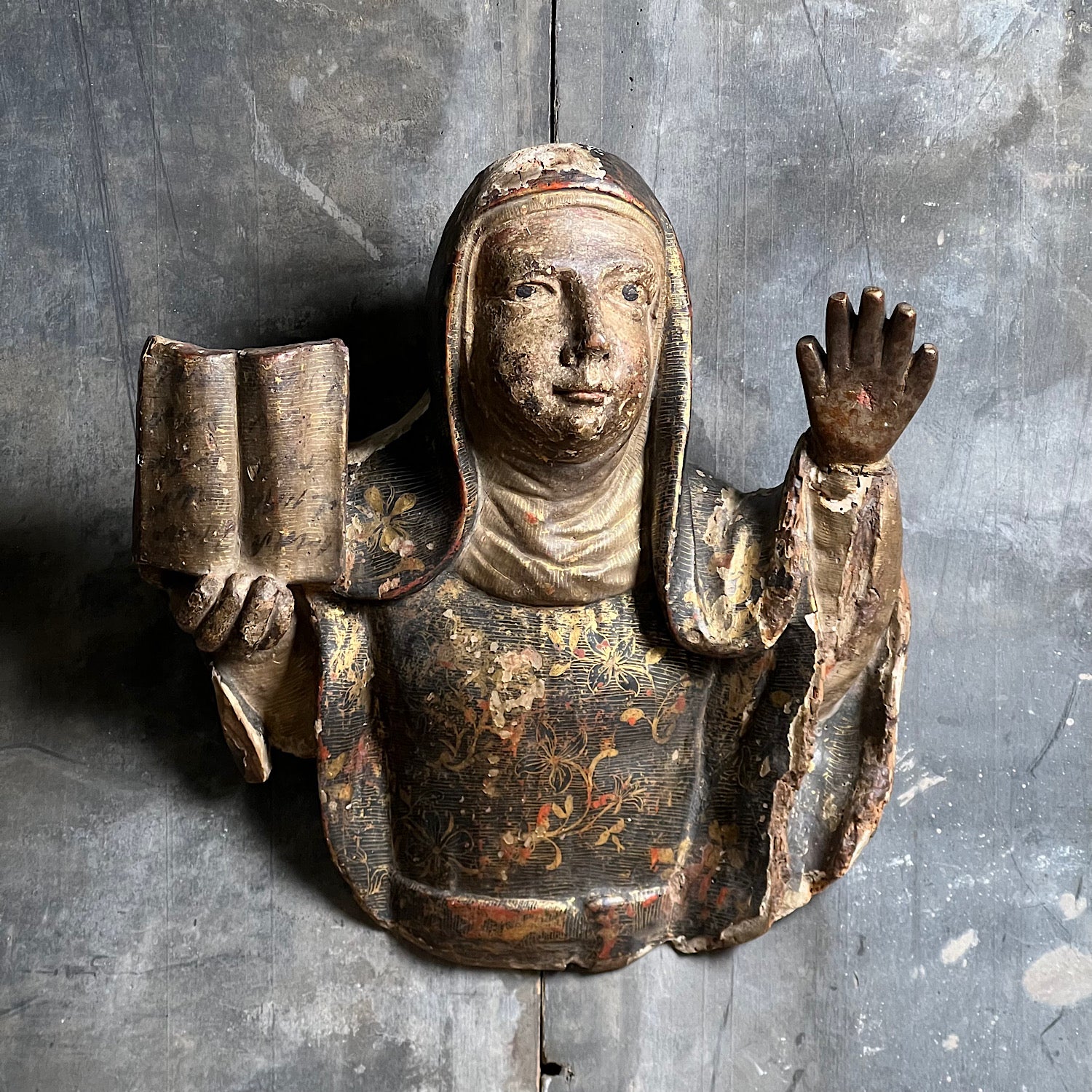 Spanish Carved Bust of St. Teresa of Ávila c.1600 - Image 2