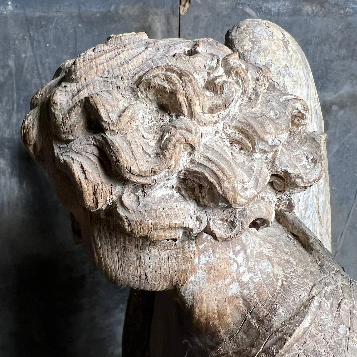 Italian Carved Oak Guardian Angel c.1650 - Image 31