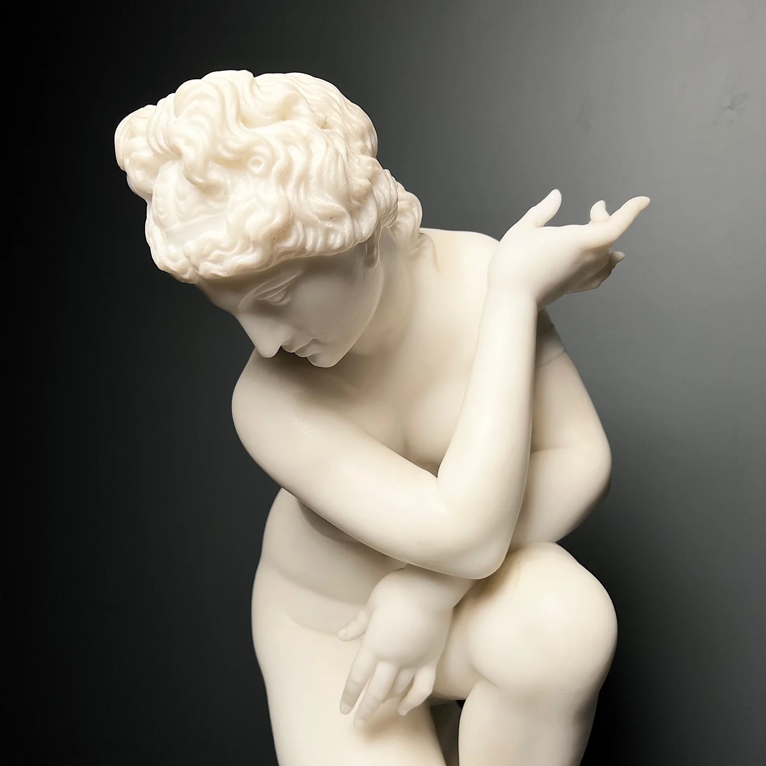 Italian Marble Statue of Crouching Venus 19th Century - Image 25