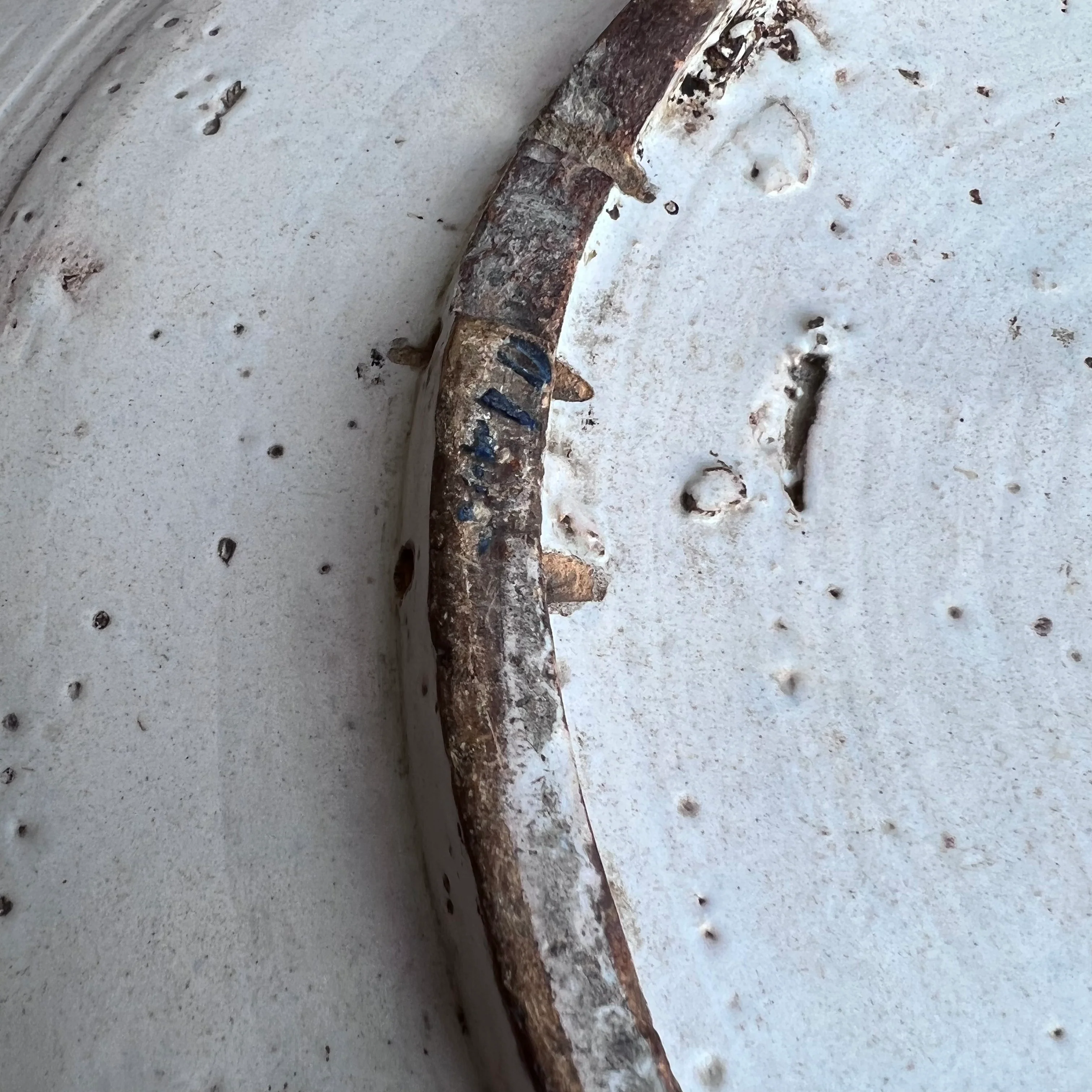 Large 18th Century Blue & White Delft Charger c.1780 - Image 12