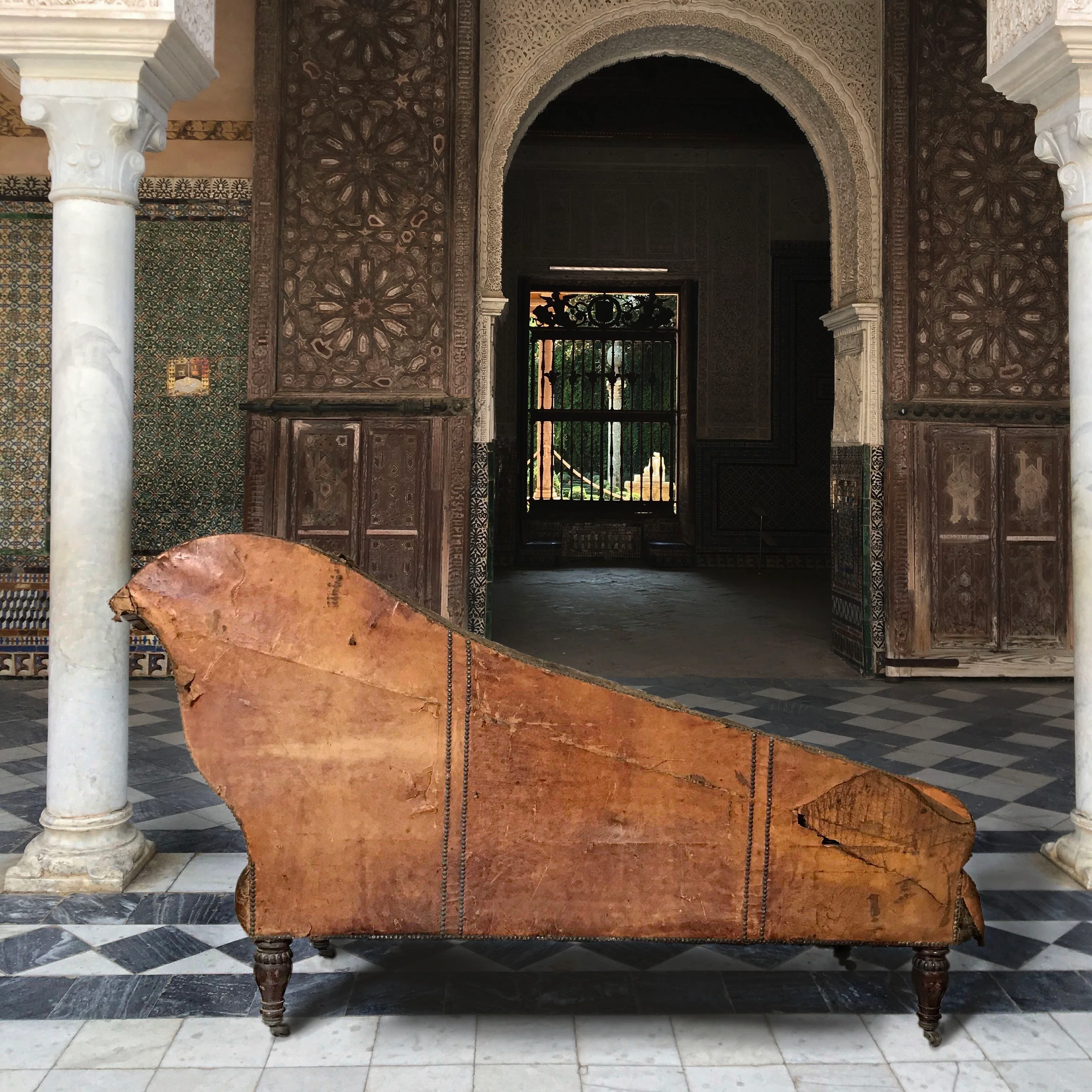 Leather Chaise from Royal House of Hanover - Image 2