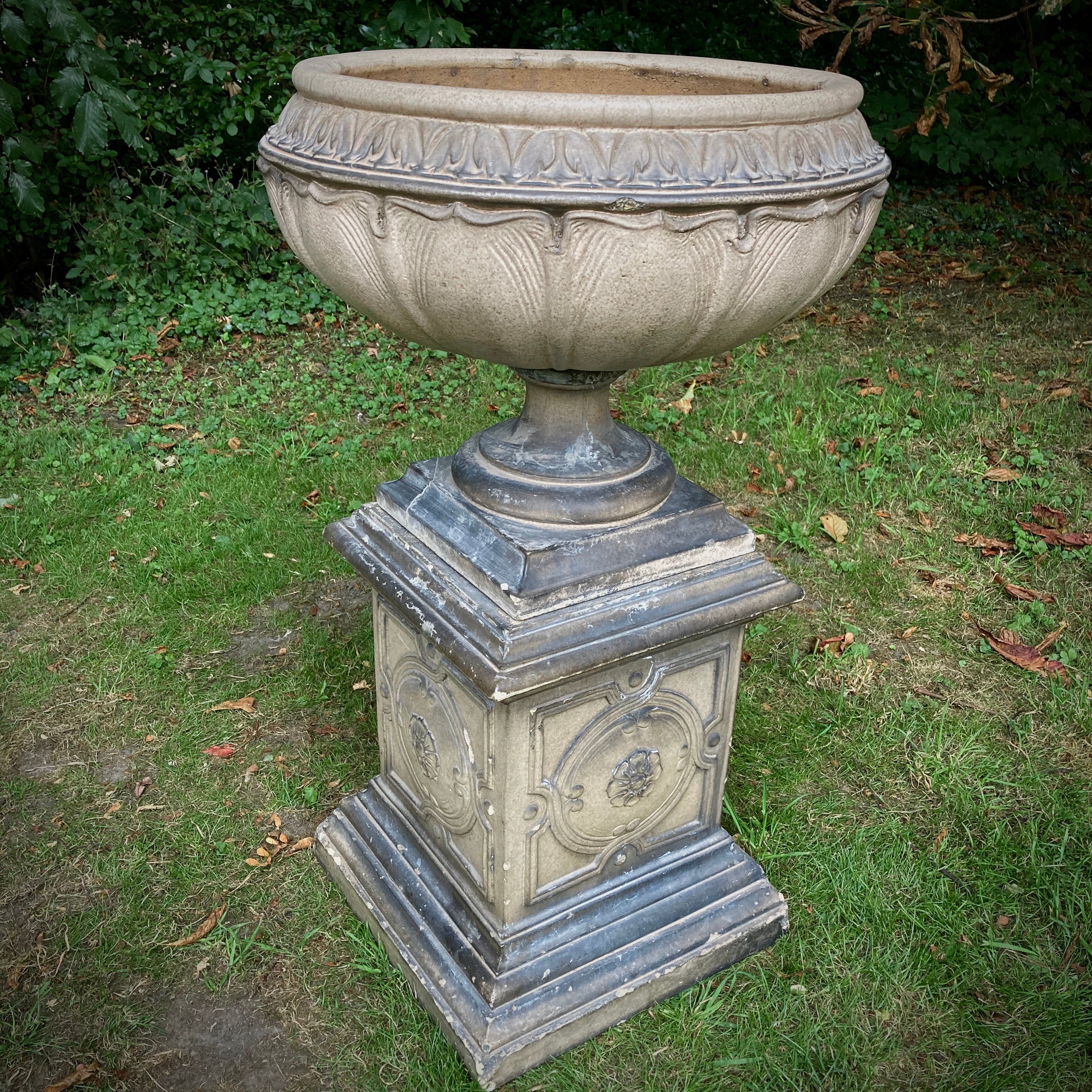 LEFCO Garden Urn and Plinth c.1900-1920 - Image 5