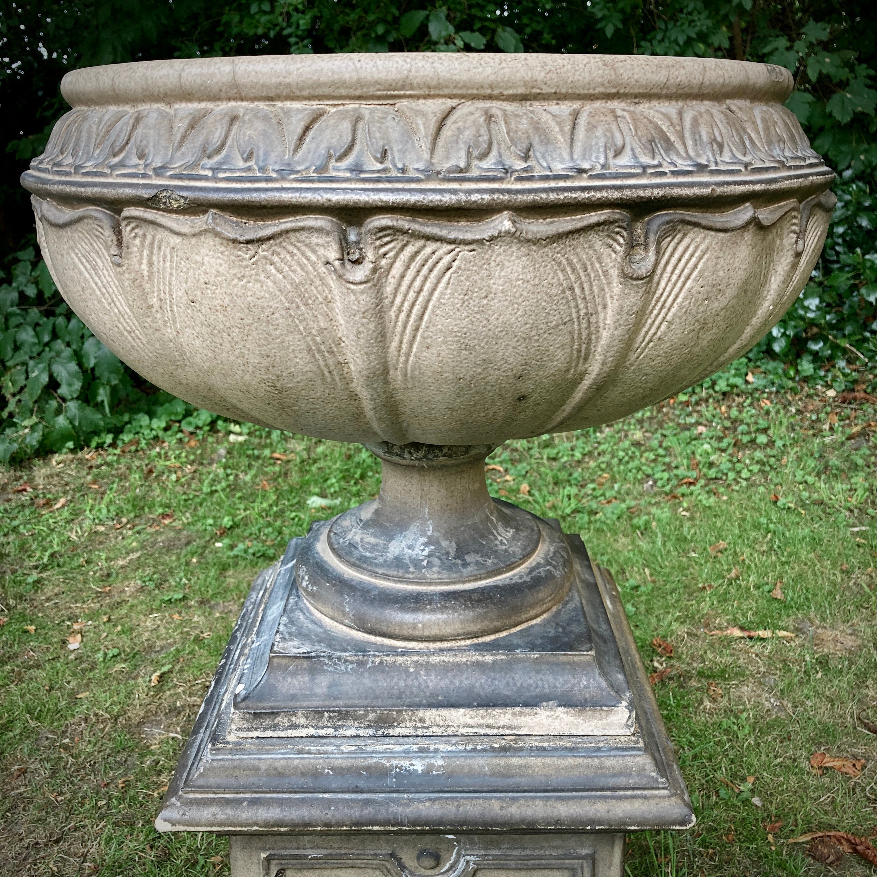 LEFCO Garden Urn and Plinth c.1900-1920 - Image 6