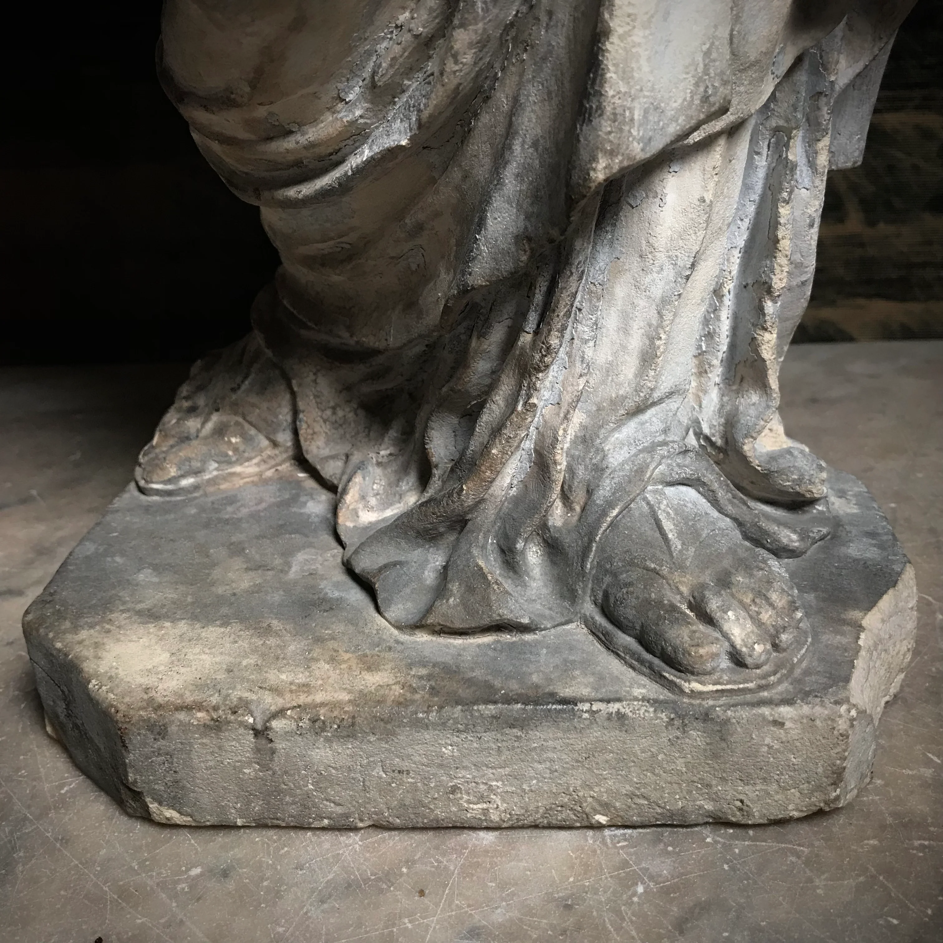 Limestone Virgin & Child Carving c.1640-1660 - Image 6