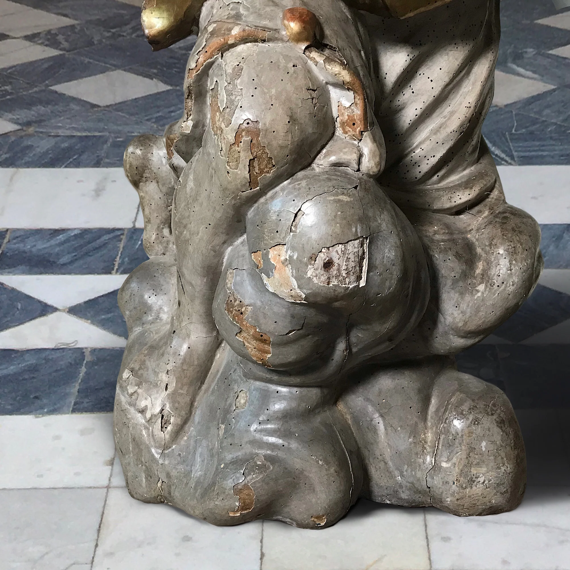 Pair of Exceptional Venetian Polychrome Angels Late 17th Century - Image 9