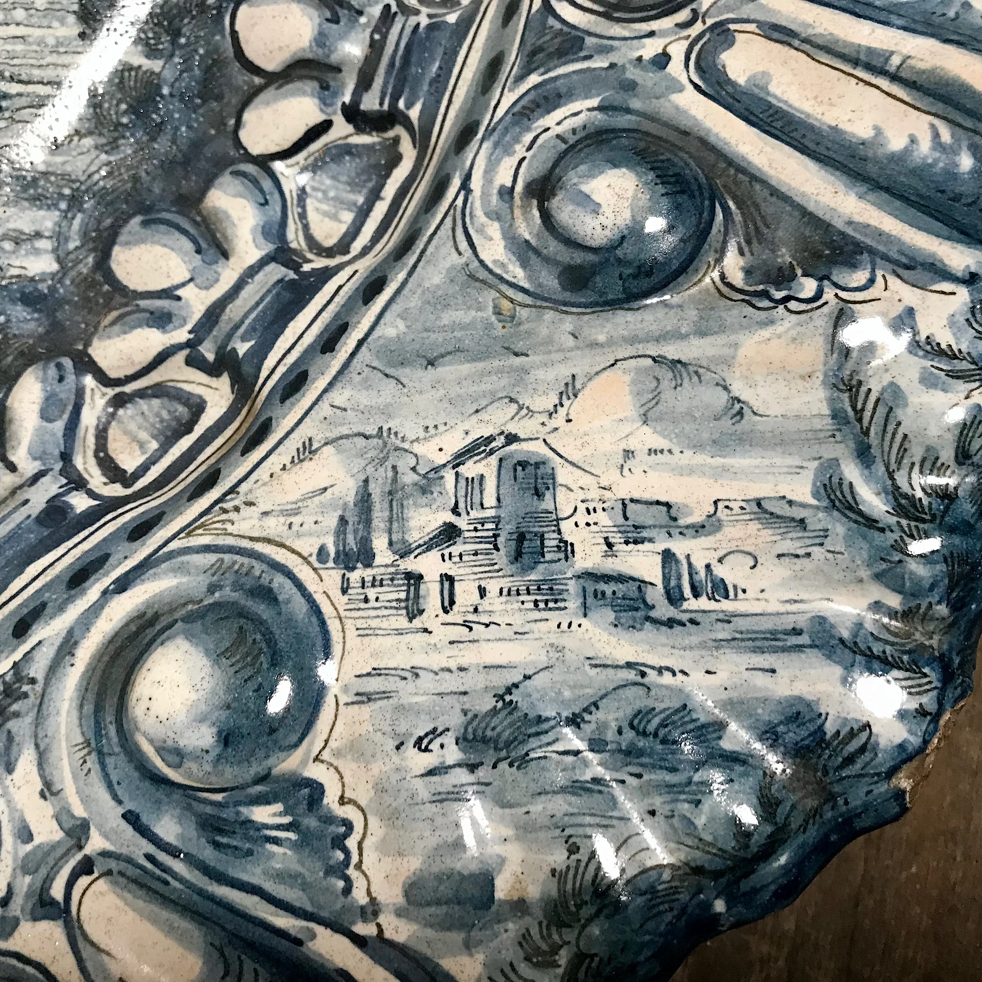 Rare Huge Savona Liguria Maiolica Charger attributed to Giovanni Antonio Guidobono c.1660-1680. - Image 9
