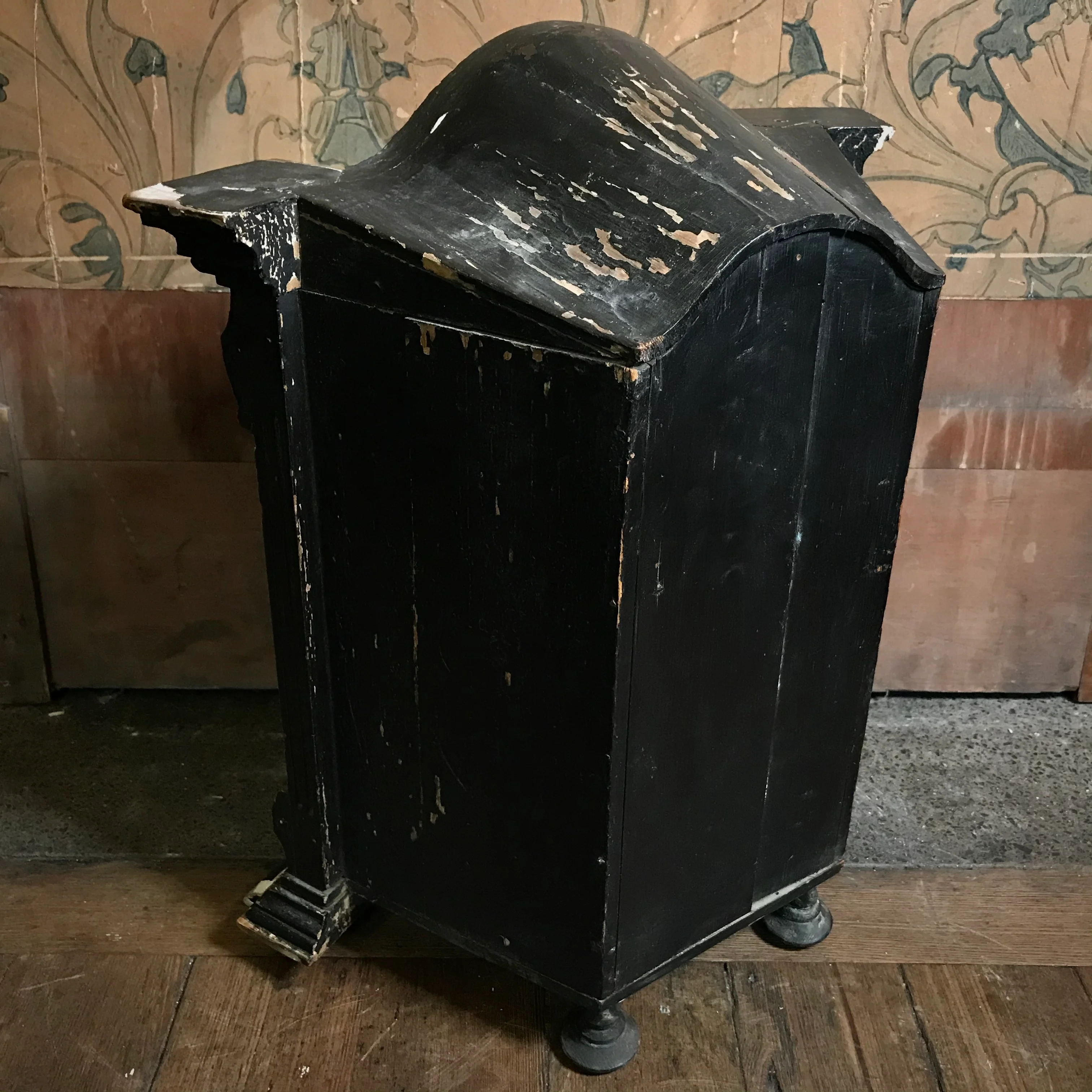 Italian Tabernacle c. 1750 with Early Virgin Mary Icon - Image 7