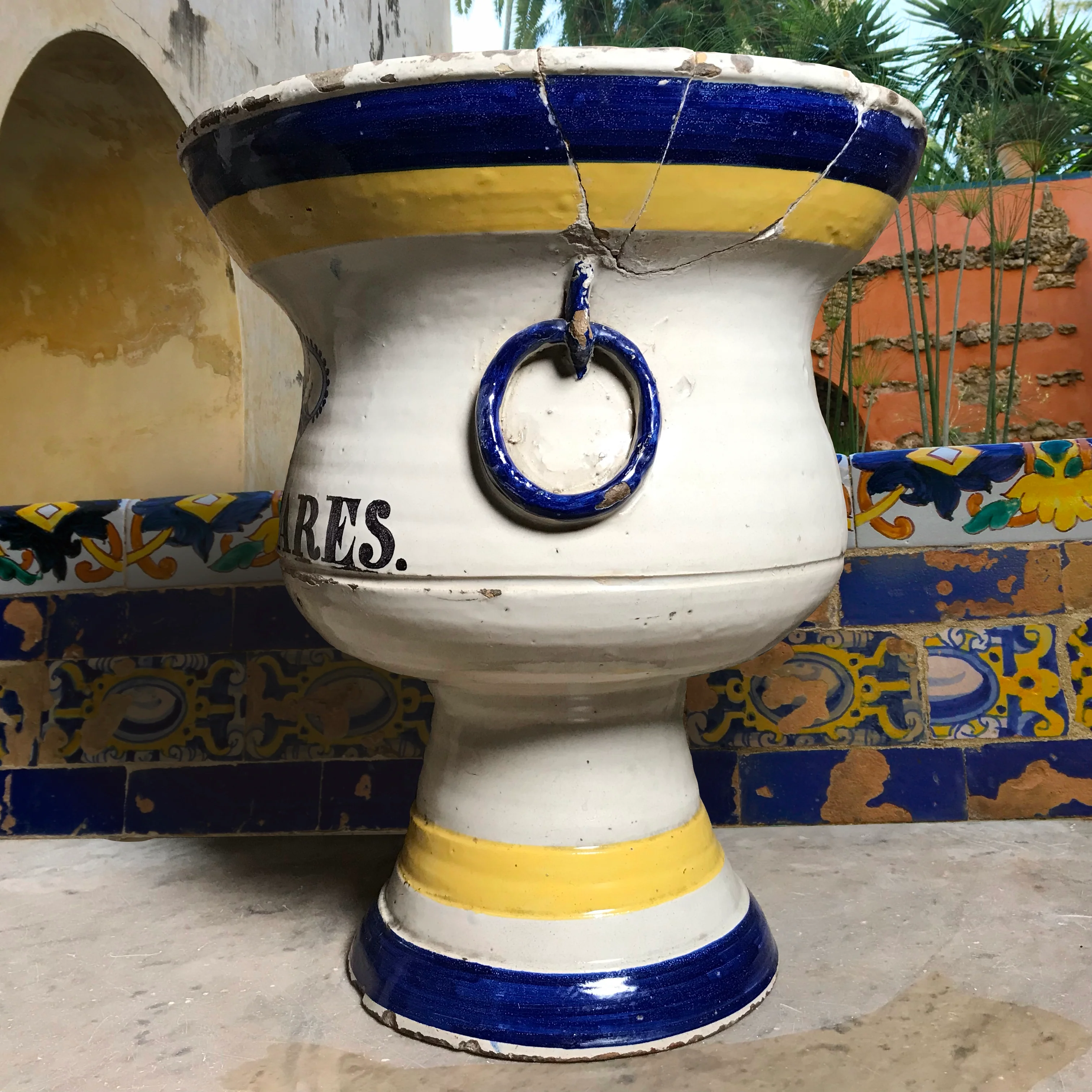 Three 19th Century Faience Spanish Campana Vases from the Real Alcázar de Sevilla (Royal Alcázar Palace of Seville) - Image 10