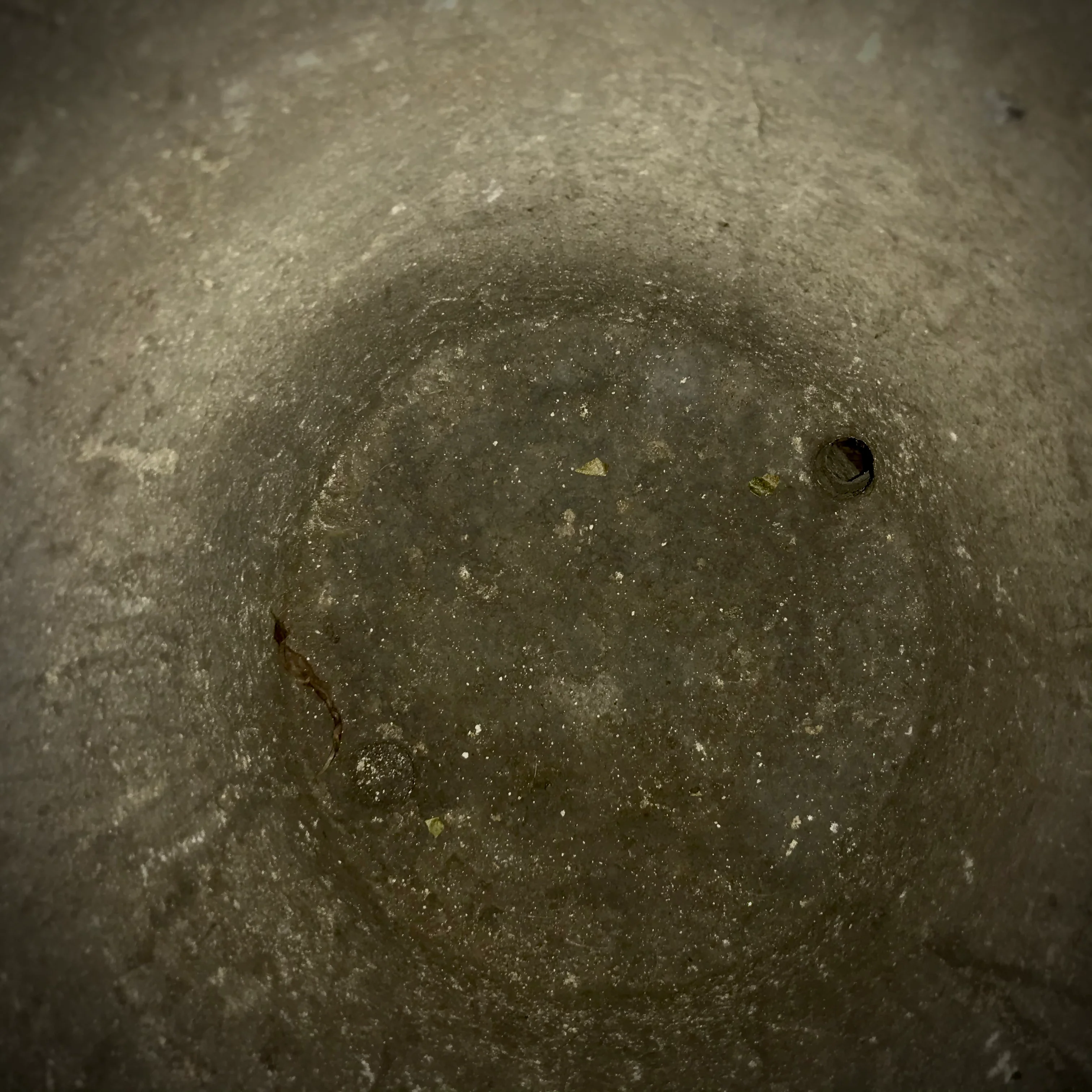 Three Late Medieval/Early Tudor Urns from Benedictine Abingdon Abbey with Royal Connnection - Image 7