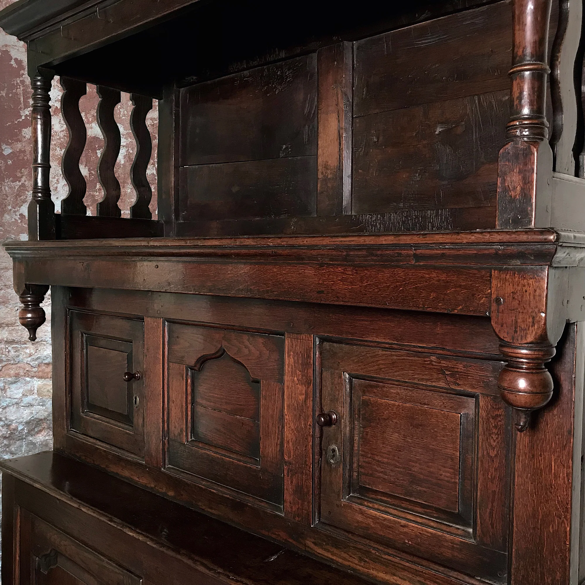 Welsh Oak Tridarn c.1736 from Conwy, North Wales - Image 4