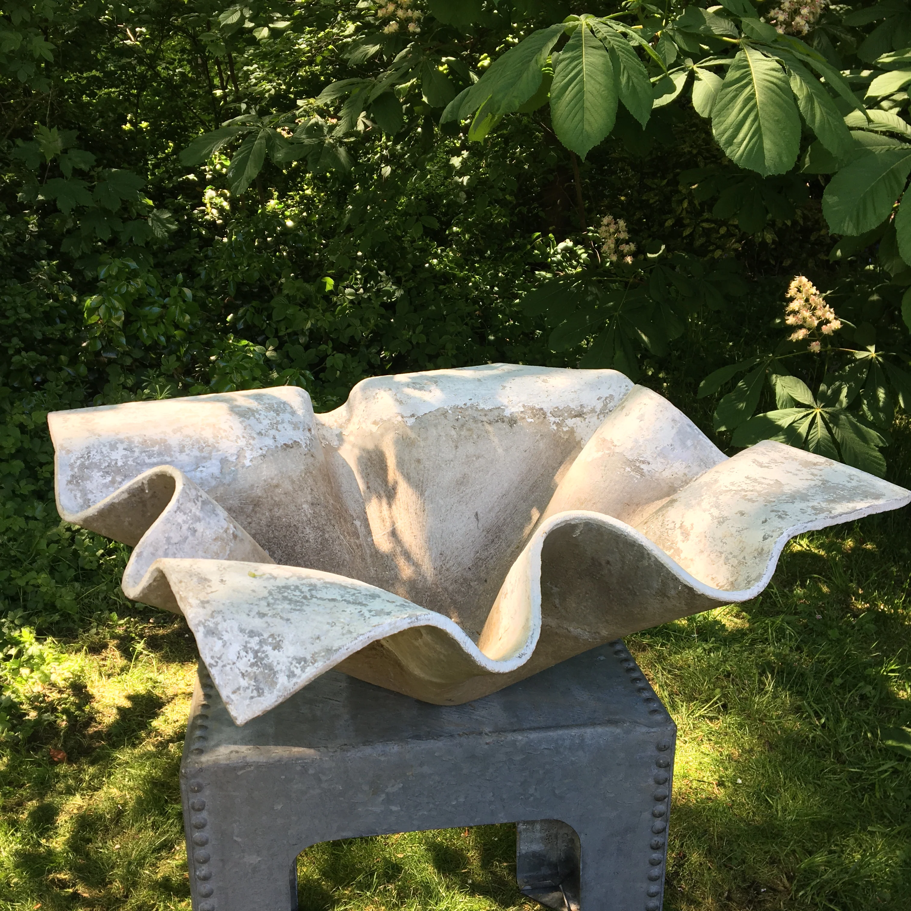 Willy Guhl Extra Large Handkerchief Planter Eternit 1960 - Image 3