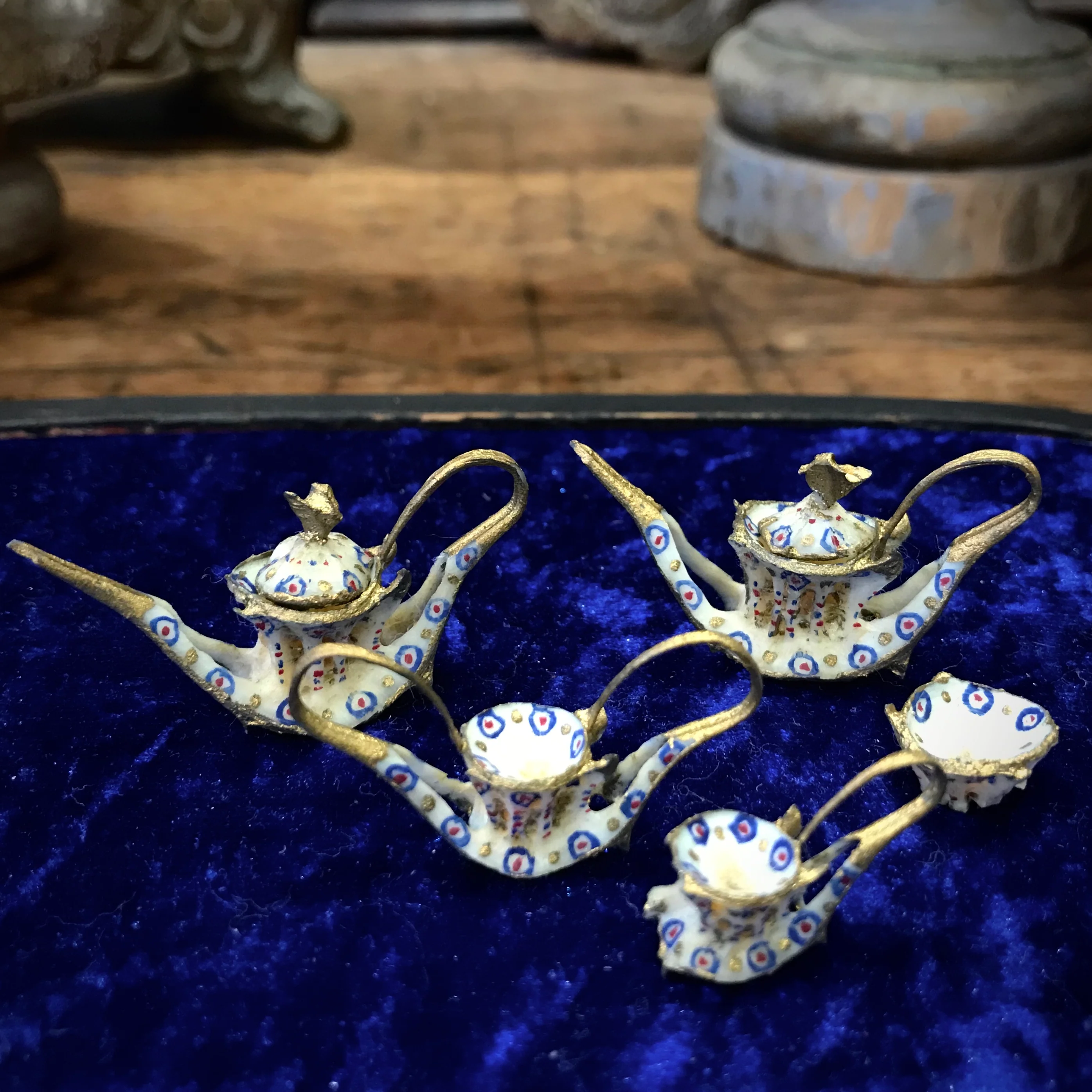 WWI Prisoner of War Fish Bone Vertebrae Tea Set - Image 2