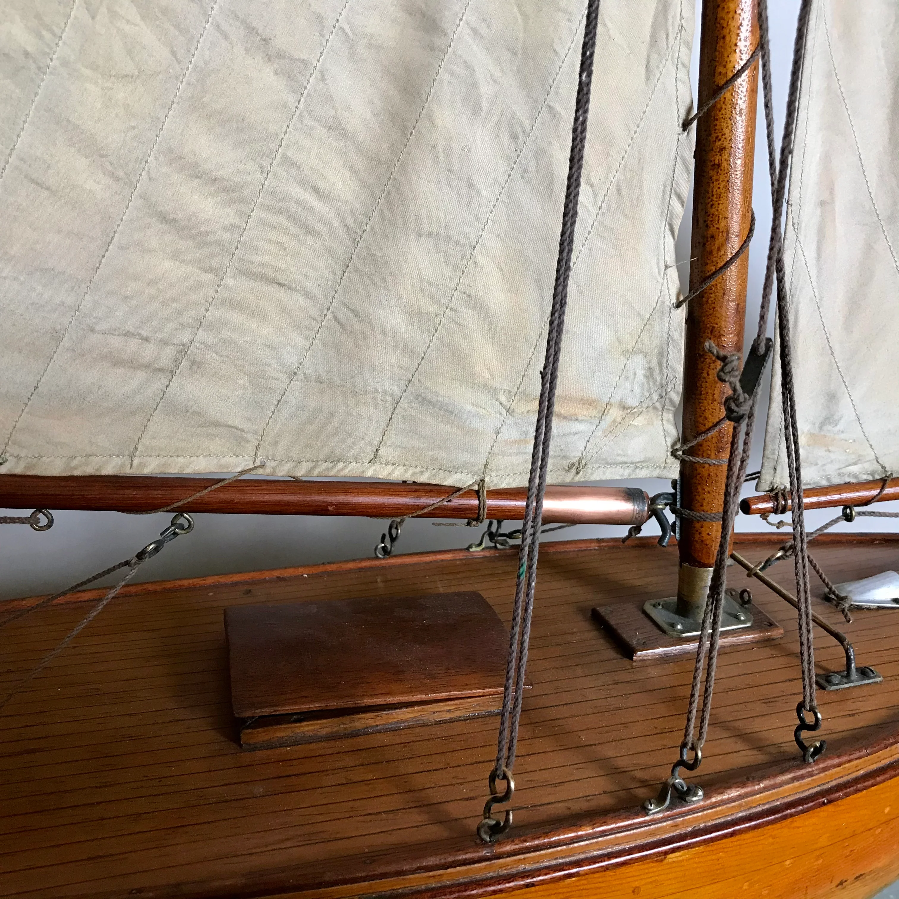 Rare North Wales Evans of Llandudno Pond Yacht “REGAL” c.1936-38 - Image 4